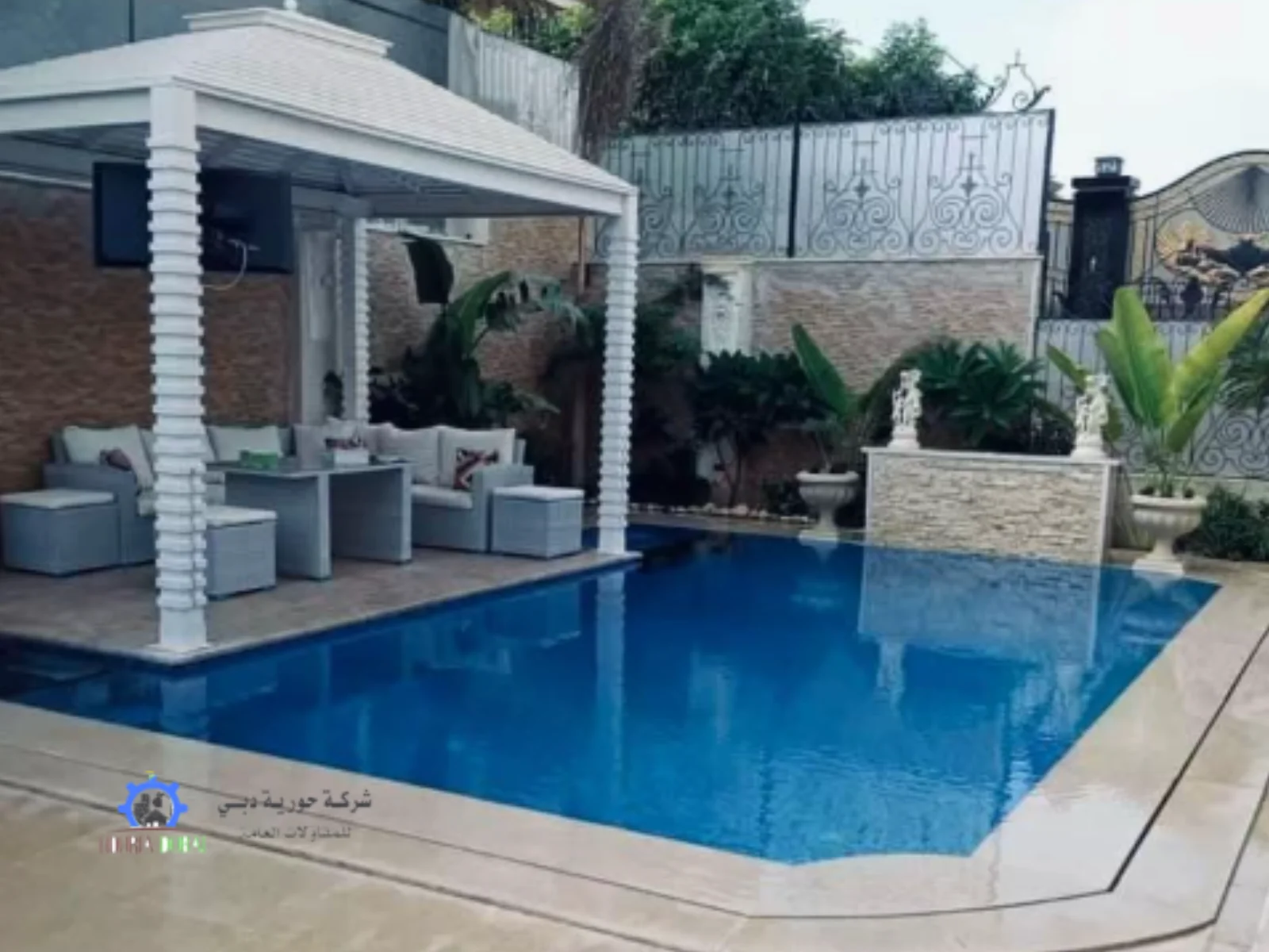 خدمات شركة تنظيف مسابح بالرياض