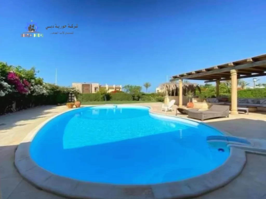 مسبح مكشوف | دليل شامل لاختيار وتنفيذ وصيانة المسابح المكشوفة في الرياض